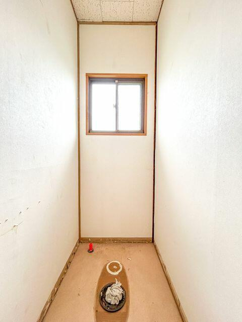 岡山市北区佐山の中古一戸建のその他|【リフォーム中】２階にあるト…