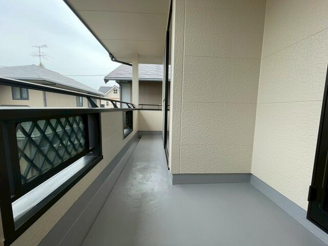 岡山市北区小山の中古一戸建のバルコニー