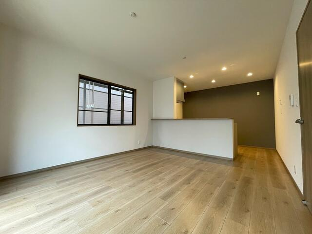 岡山市北区小山の中古一戸建の洋室