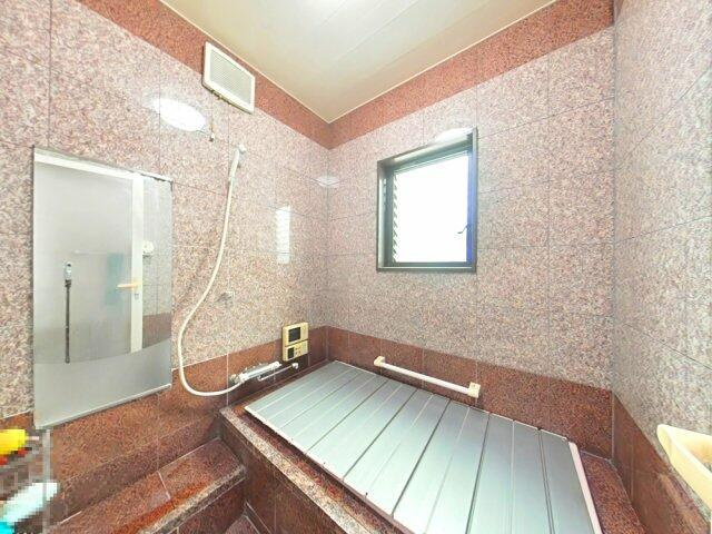 岡山市北区久米の中古一戸建のその他|・浴室 高級感あふれる内装に…