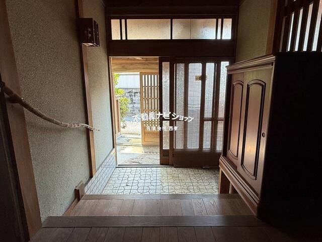 岡山市北区加茂の中古一戸建の玄関