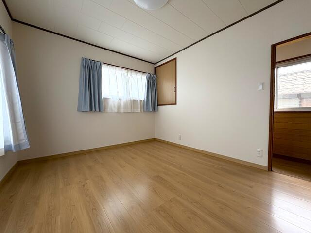 岡山市北区足守の中古一戸建の洋室