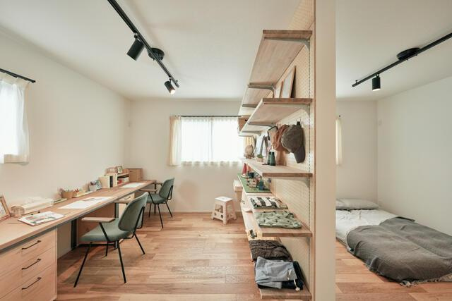 岡山市北区平田の中古一戸建のその他|洋室は棚で間仕切って２部屋に…