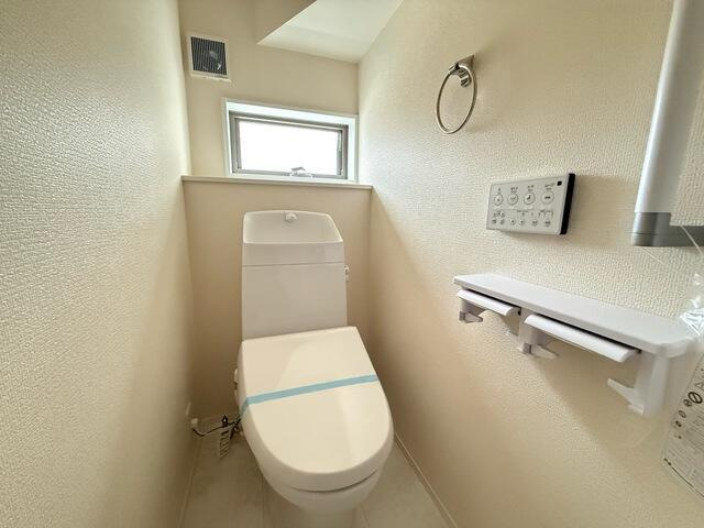 岡山市北区花尻みどり町の新築一戸建のトイレ|トイレは「住みたくなる物件」…