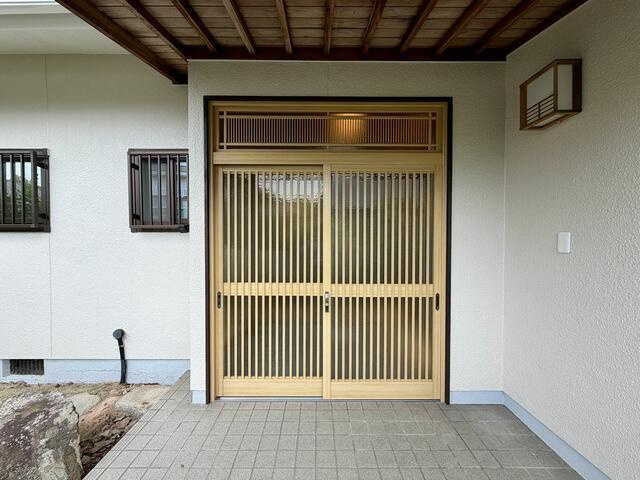 岡山市北区芳賀の中古一戸建のその他|玄関です。