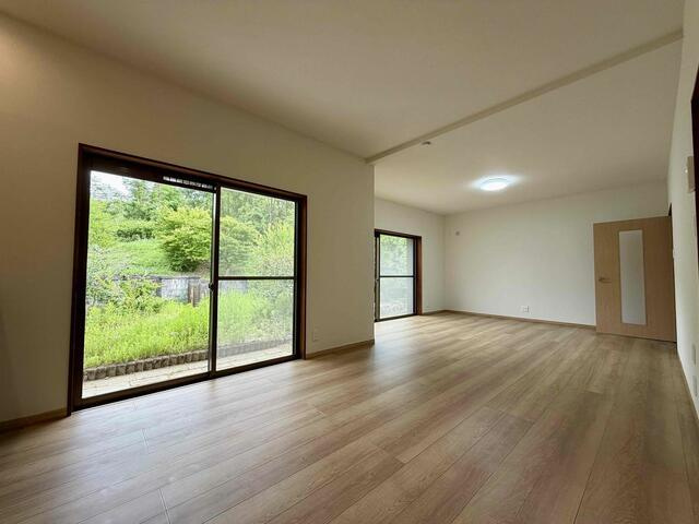 岡山市北区芳賀の中古一戸建の居間・リビング|リビングです。