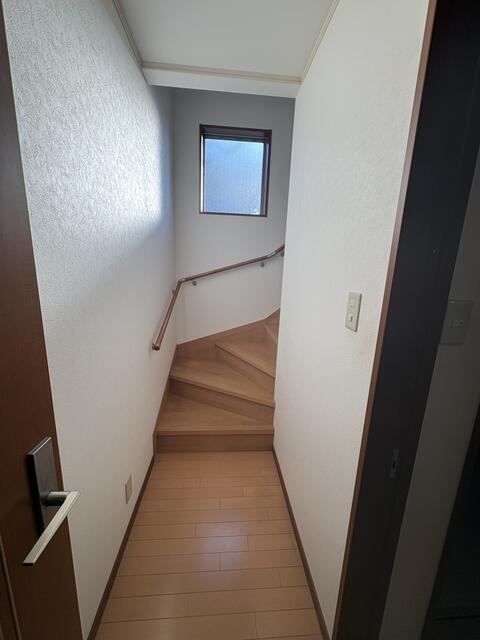 岡山市北区西之町の中古一戸建の玄関