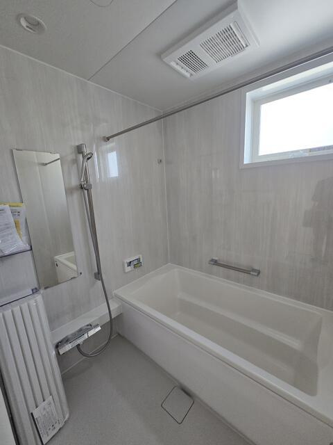 岡山市北区西辛川の中古一戸建の浴室|広々浴室で癒しのバスタイム。