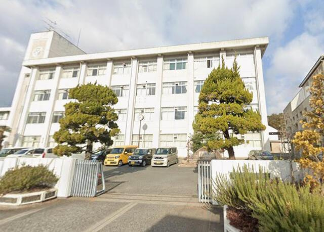 岡山市北区楢津の新築一戸建の庭|岡山市立中山中学校まで1,500m