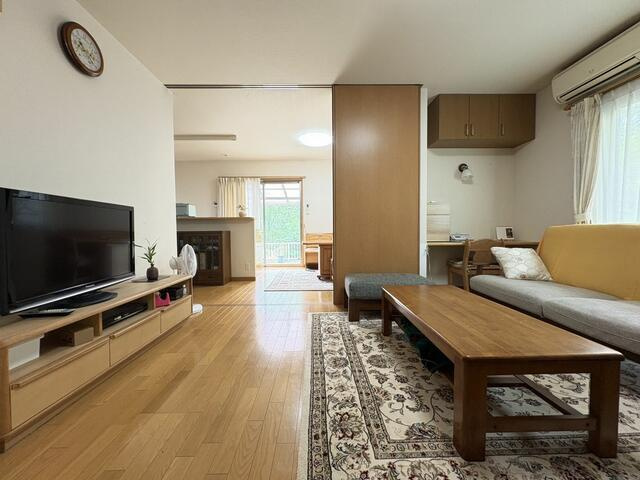 岡山市北区富原の中古一戸建の居間・リビング