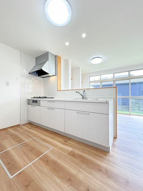 岡山市北区津高の中古一戸建のキッチン|【リフォーム済】キッチンはハ…