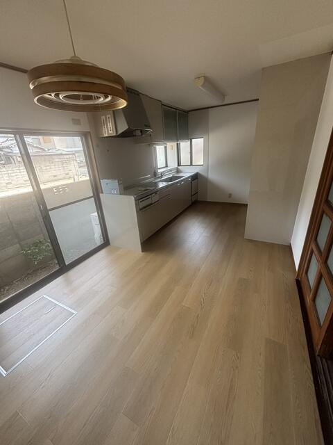 岡山市北区津島東４丁目の中古一戸建の居間・リビング