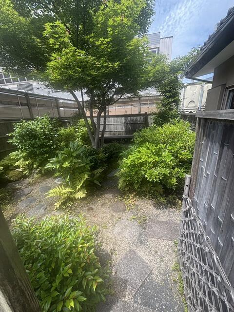岡山市北区津島東４丁目の中古一戸建の庭