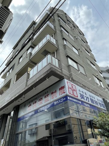 ツインパレス