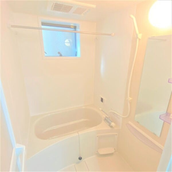 グランレーヴ黒川Ⅱの浴室