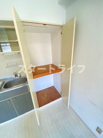 大阪市東淀川区東中島２丁目の賃貸マンションの収納