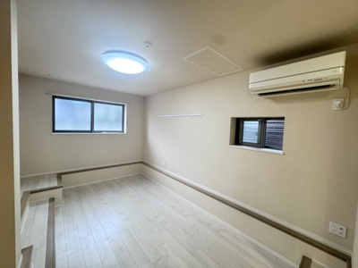 【居間・リビング】 | エース高円寺 | 洋室約10.3帖
現況優先となります。