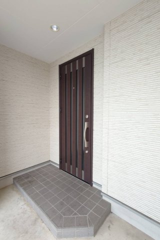 堀切3丁目貸住宅の玄関