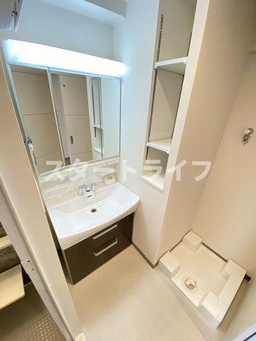 大阪市淀川区西三国１丁目の賃貸マンションの洗面所