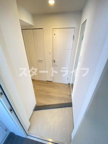 大阪市淀川区西三国１丁目の賃貸マンションの玄関