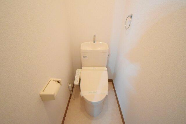 コンフォートＮのトイレ|別部屋参考写真、現況優先にな…
