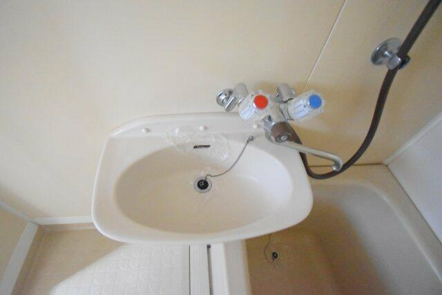 シェモアⅠの洗面所|忙しい朝には欠かせない洗面所です