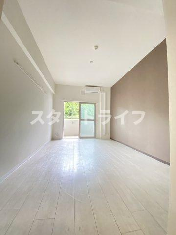 大阪市淀川区宮原５丁目の賃貸マンションの居間・リビング