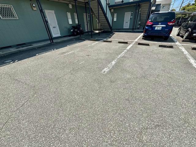パセオ姫路　A棟の駐車場