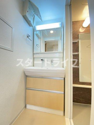大阪市淀川区宮原５丁目の賃貸マンションの洗面所
