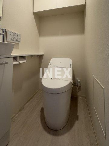 横浜市西区紅葉ケ丘の賃貸マンションのトイレ