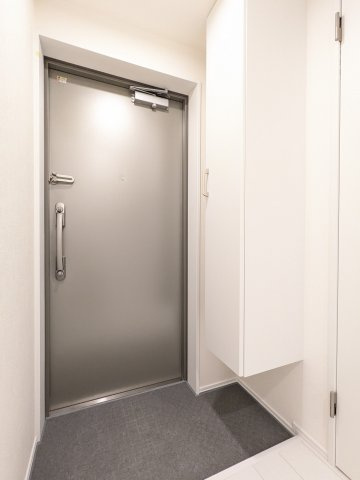 シティウォーク荏原中延の玄関|収納もある玄関です