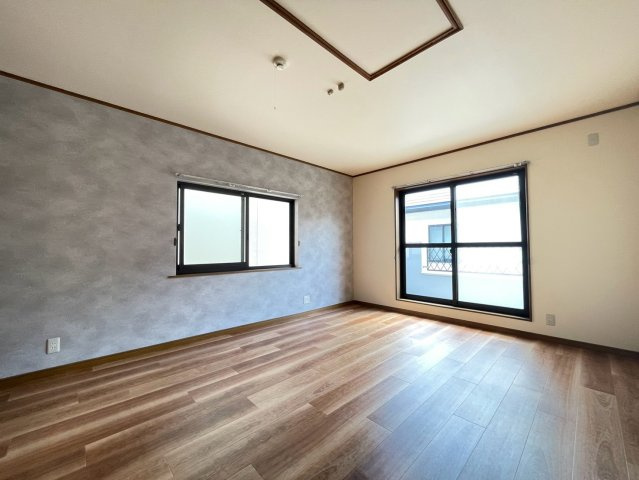 ◆リフォーム済み４LDK◆収納豊富◆スーパー徒歩４分◆近鉄小倉駅徒歩１２分◆宇治市宇治半白の洋室|洋室