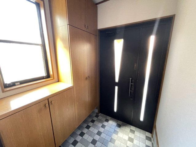 ◆リフォーム済み４LDK◆収納豊富◆スーパー徒歩４分◆近鉄小倉駅徒歩１２分◆宇治市宇治半白の玄関|玄関