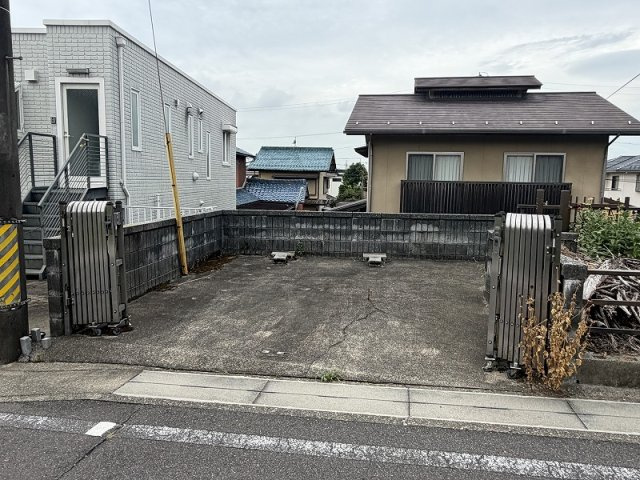 各務原市那加浜見町1丁目の外観