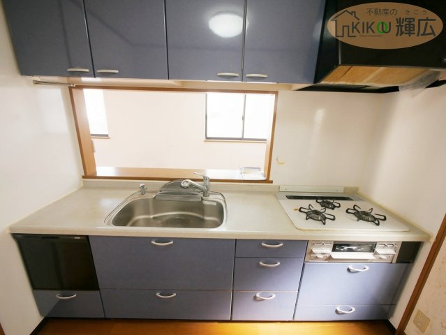 明石市二見町西二見　中古戸建のキッチン