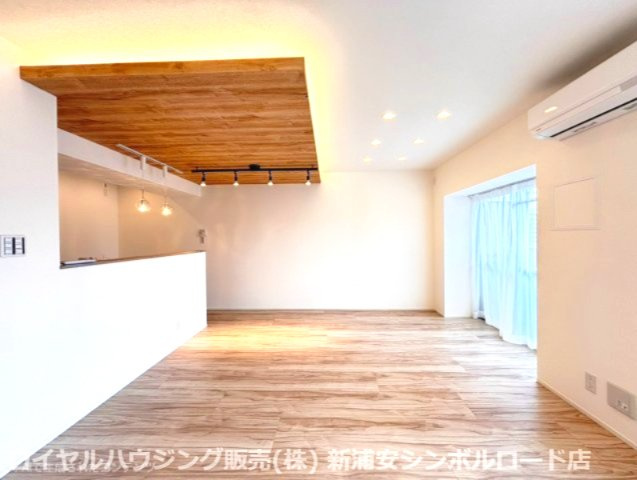 【居間・リビング】
