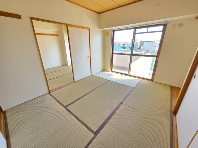 リジェール宝塚の和室