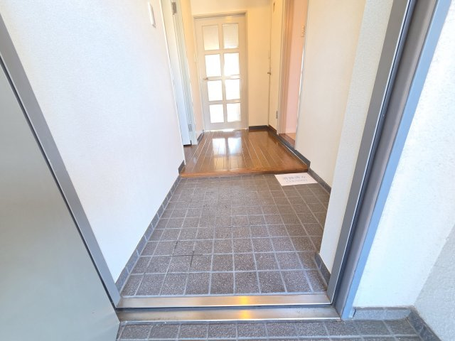 リジェール宝塚の玄関