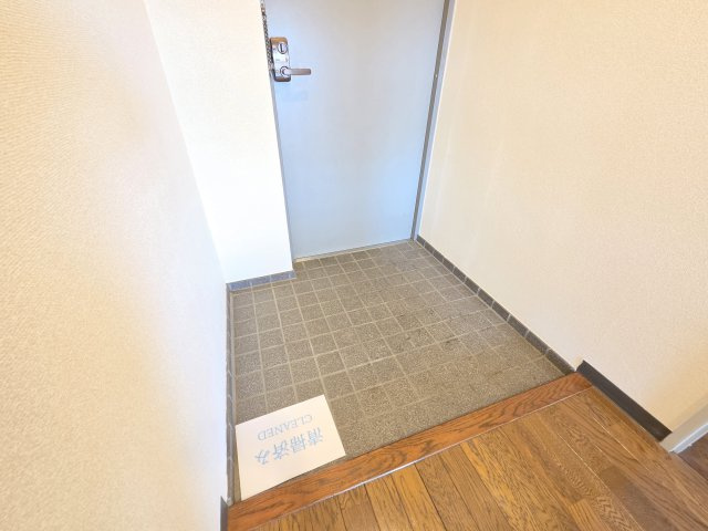 リジェール宝塚の玄関