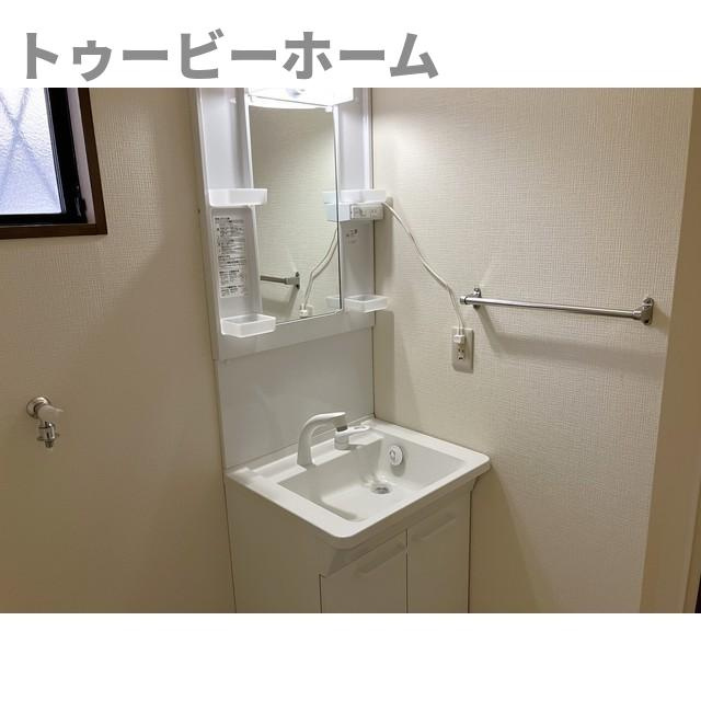 グランカーサA棟の洗面所|広い洗面スペース