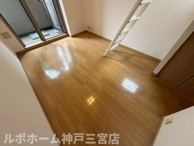 エステムコート三宮駅前ラ・ドゥーのその他