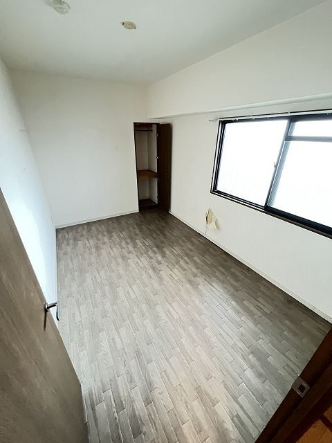 尼崎市三反田町２丁目の賃貸マンションの居間・リビング