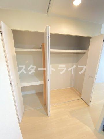 大阪市東淀川区西淡路２丁目の賃貸マンションの収納