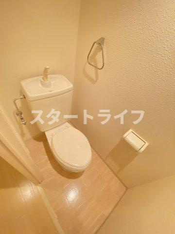 大阪市東淀川区西淡路２丁目の賃貸マンションのトイレ