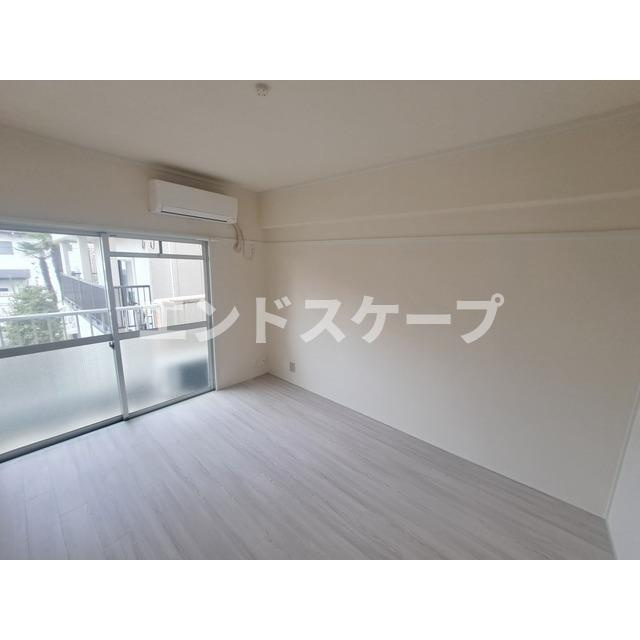 ハイツ荒川の居間・リビング|高崎、前橋のお部屋探しはエンドスケープまで！お客様の理想お聞かせ下さい♪