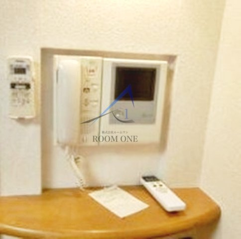 モンシャトー中野・新井館のセキュリティ|モニター付きインターホンです。