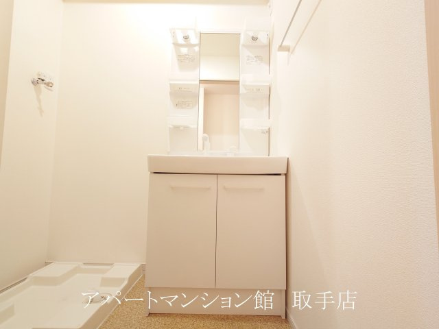グランパルティⅡの独立洗面台
