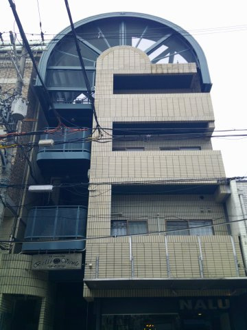 大阪市中央区上本町西２丁目の賃貸マンションの外観