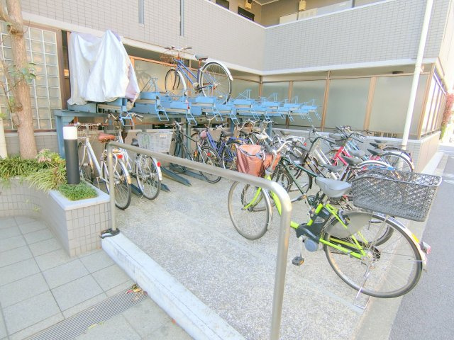 クレッセント下丸子のその他共用部分|駐輪場