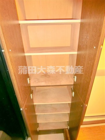 クレッセント下丸子の収納|玄関収納
